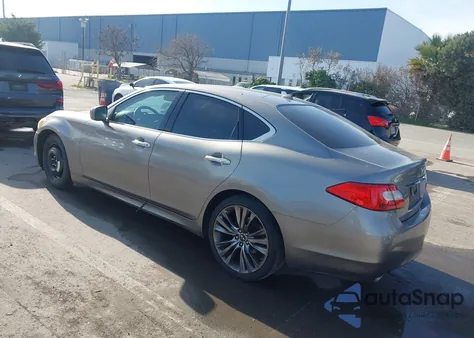 2011 Infiniti M37 z USA, uszkodzony, nr VIN JN1BY1AP9BM320323